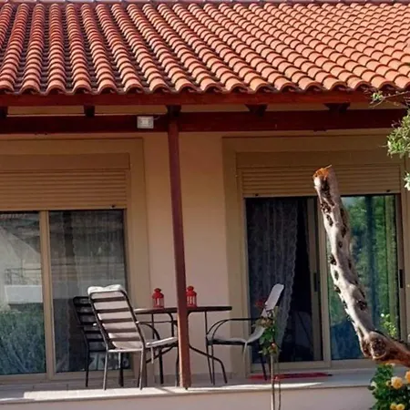 Nefeli's House בית נופש